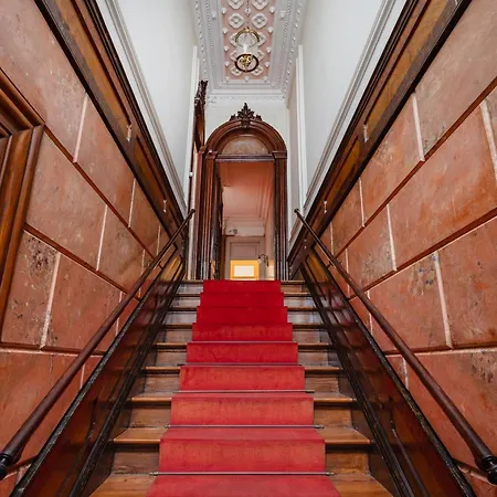 Palazzo Alvares Cabral